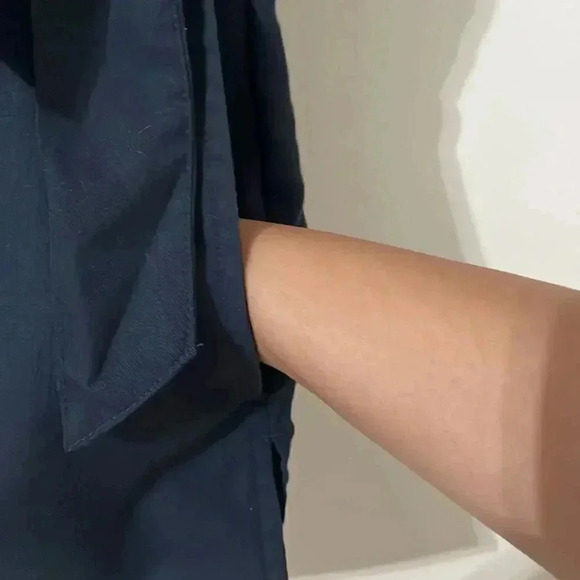 Grey’s Anatomy Scrubs Size XS - Picture 9 of 9